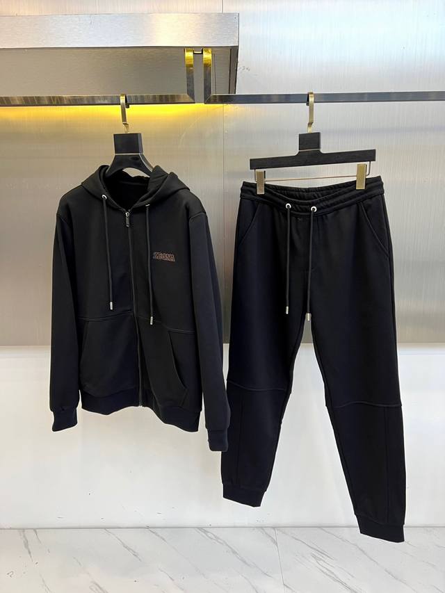 New Zegna suit, sold separately: top and sweatpants. - 2025 Fall/Winter newest