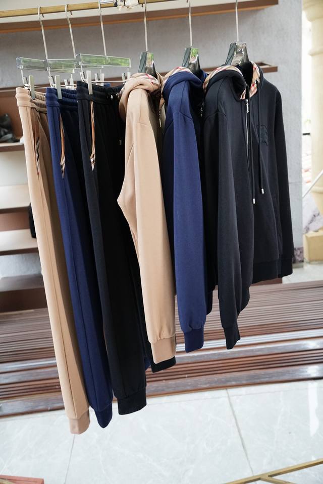 New Burberry suit, sold separately, including the top and sweatpants. Burberry'