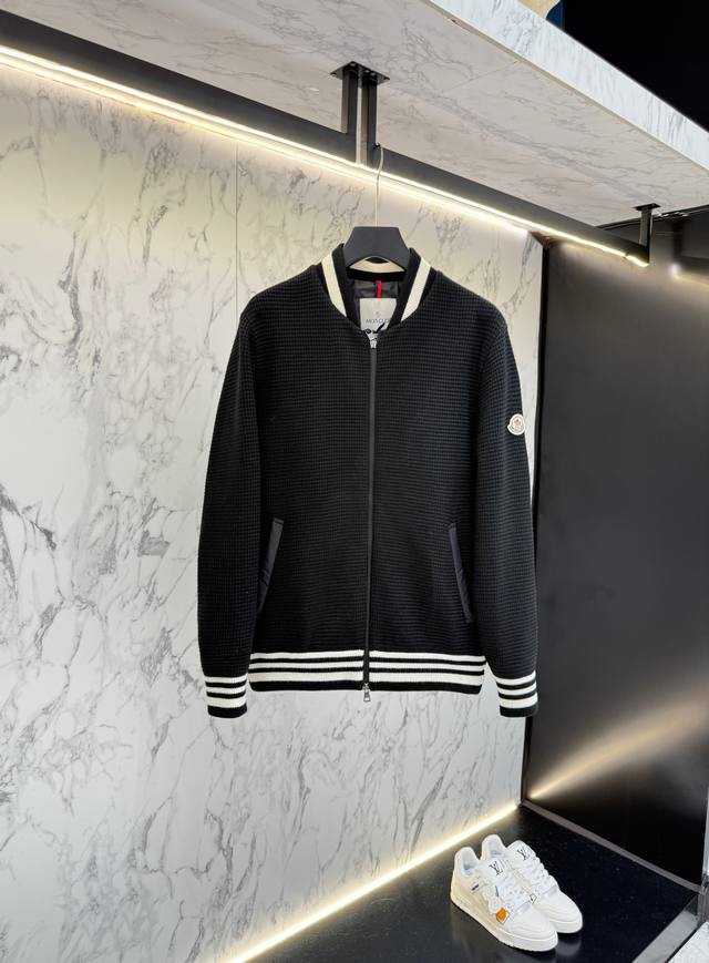 Release price Moncler down jacket 2025 latest fashion designer down jacket. Det