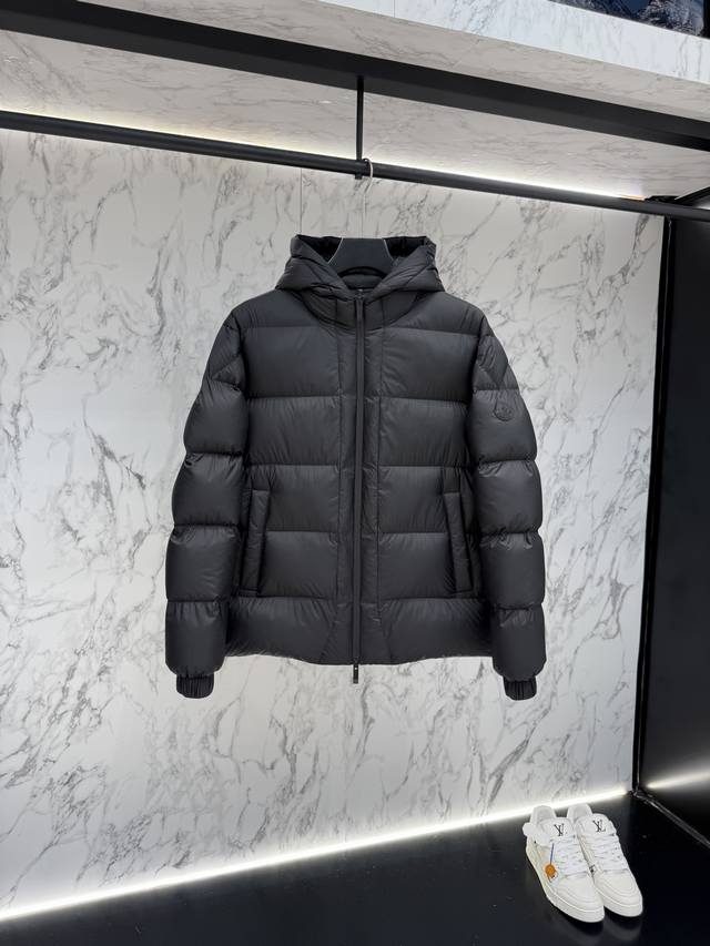 Release price Moncler down jacket 2025 latest fashion designer down jacket. Det
