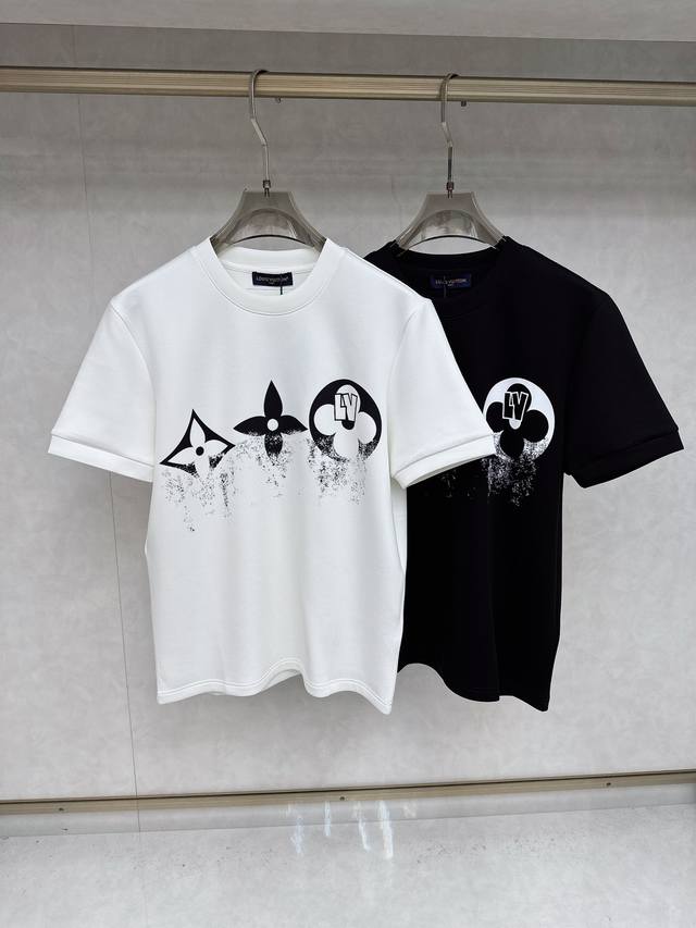 Lv 2025 Autumn/Winter crewneck short-sleeved T-shirt. The elemental logo badge h