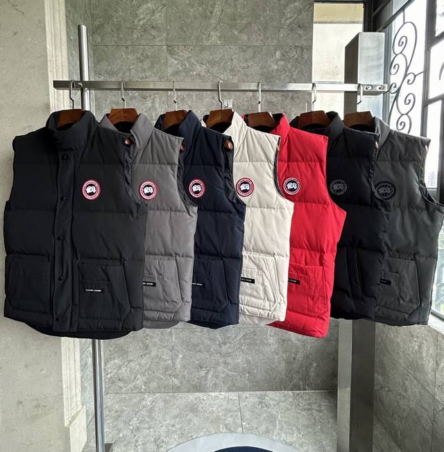 E20 style 4154M Freestyle men's down vest. Sizes: Bll S M L Xl Xxl. Collection i