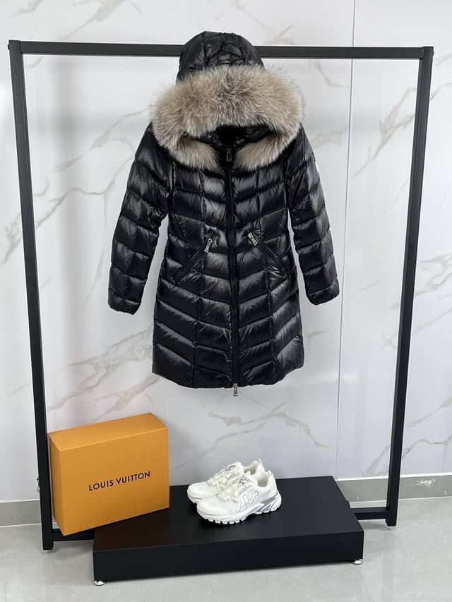 Mon* Fulmarus Women's Long Hooded Down Jacket. When you need extra warmth withou