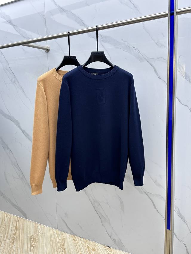 Fendi Fendi Letter Embossed Sweater is made of pure cotton. The natural fiber gi
