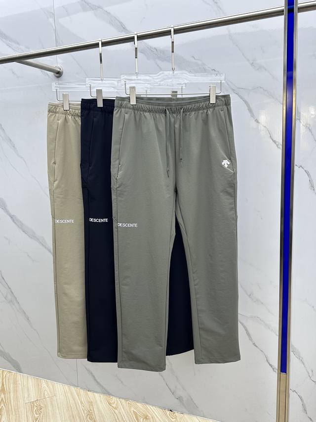 Descente comprehensive training and fitness men's breathable woven sports pants