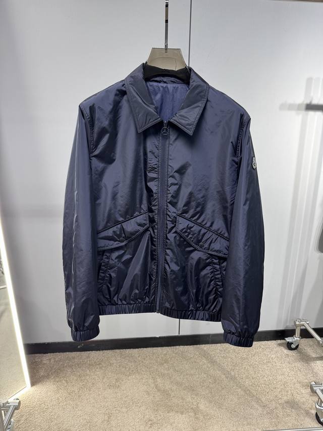 25 New Moncler Mercedes-Benz co-branded stand-up collar jacket for fall/winter.
