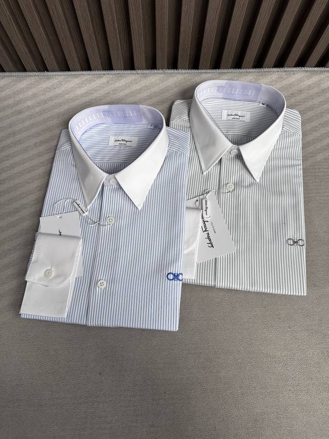 Salvatore Ferragamo, 2025 new horseshoe embroidered stripes, contrasting cloth