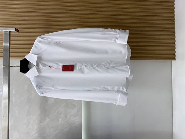 Kiton Men's Business Casual Long-Sleeved Shirt. Official Synchronized Collection