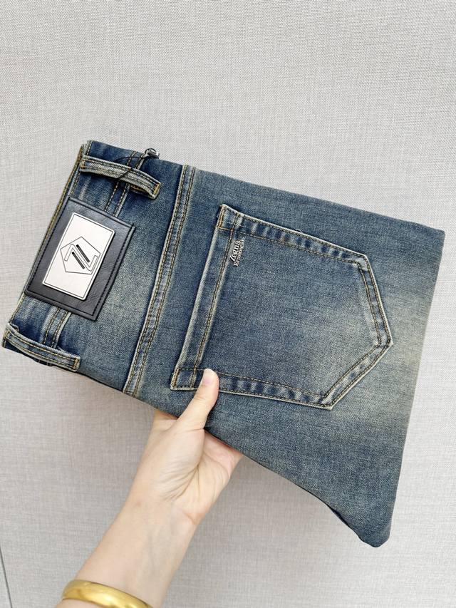 Z Available on Ermenegildo Zegna's official website and counters simultaneously.