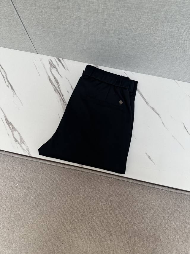 Highly recommended for these original men's casual pants for fall and winter! T