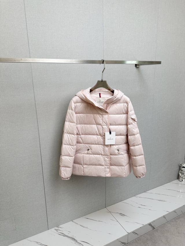 Mo 2025 new down jacket, custom-developed hardware accessories, every detail is