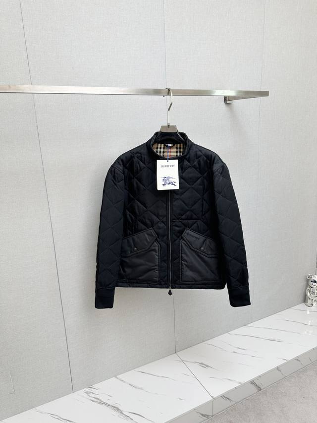Burberry's new autumn/winter 2025 padded jacket features a padded lining . This