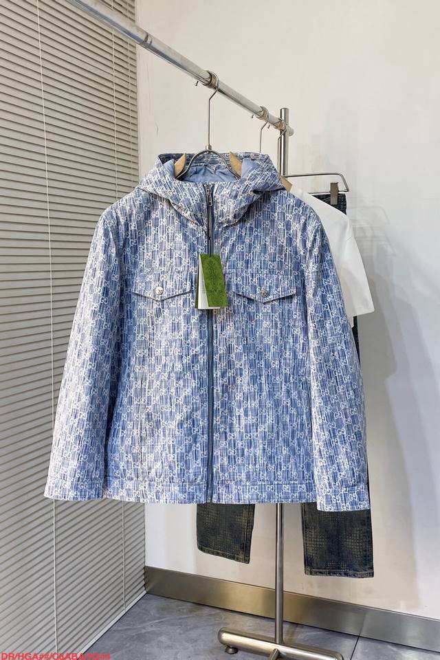 H344 Gucci Gu jacquard denim down jacket, custom fabric, a winter haven. The ent