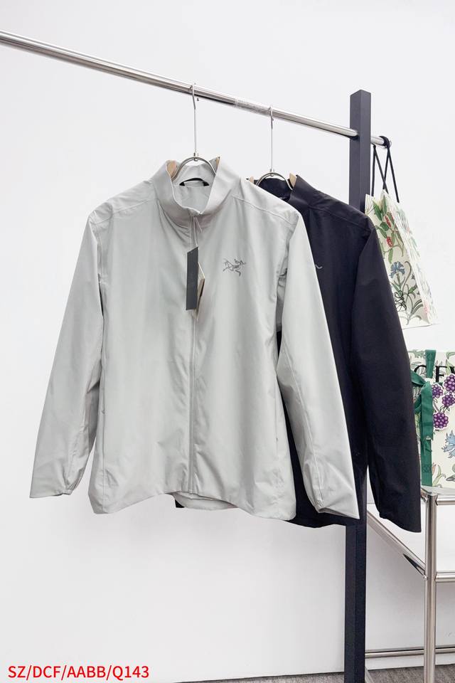 Q143 Sz Solano Hoody Mens Solid Color Logo Long Sleeve Jacket. Premium, fully em