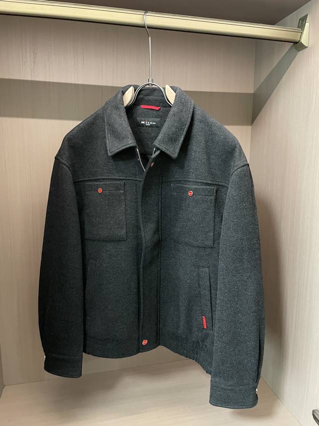 Kiton's new Autumn/Winter 2025 jacket features a classic herringbone pattern fab