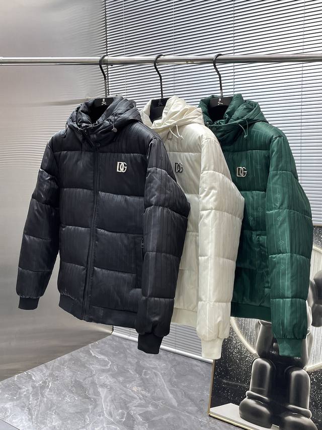 Dolce & Gabbana's new 2025 winter hooded padded jacket, a high-end version! Cust
