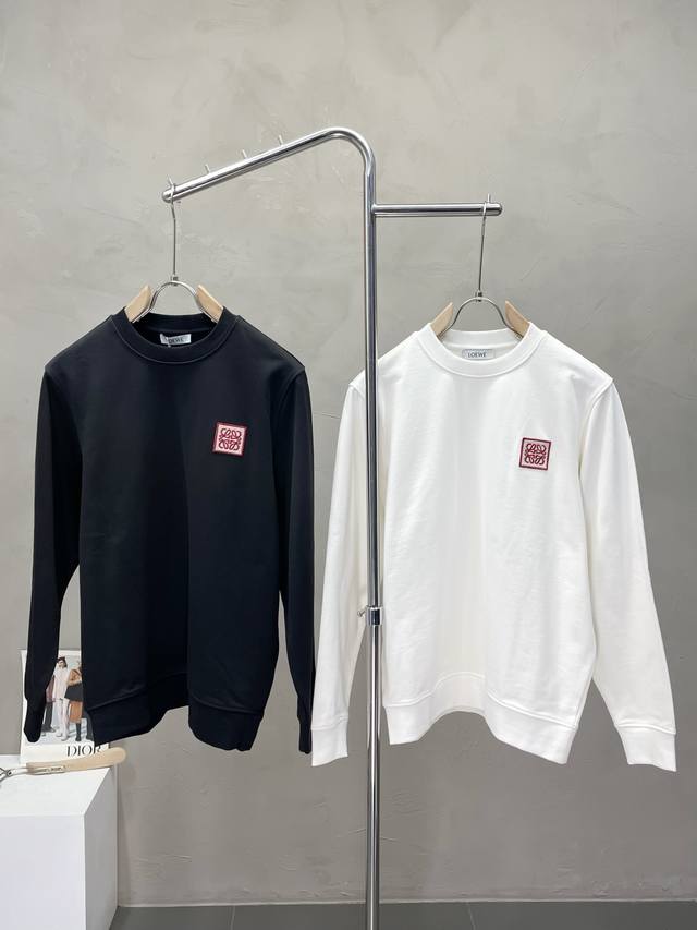 Exclusively from Loewe, this stylish pullover features a classic design and stu