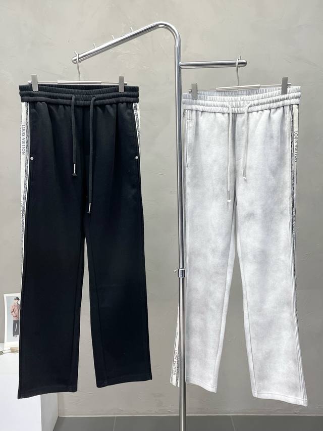 Louis Vuitton exclusive new high-end casual pants! Custom-made fabrics are brea