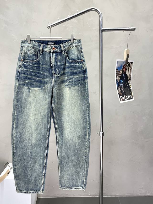 Balenciaga exclusive, new, high-end casual jeans! Custom-made, breathable and c