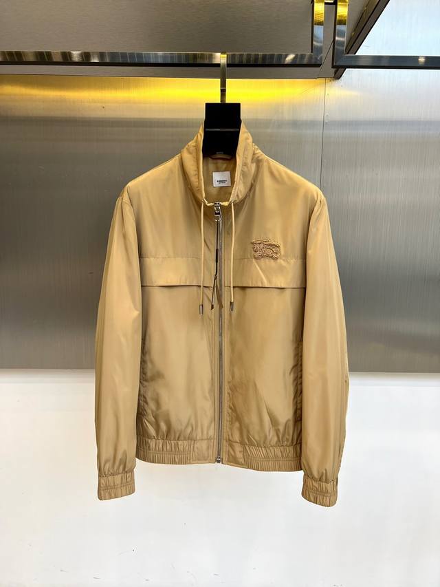 Burberry and 25S' new fall/winter stand-up collar jacket, , a classic reimagine