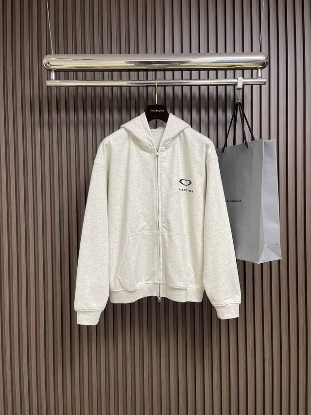 Balenciaga Logo printed zipper hooded sweatshirt is equipped with high-count sue