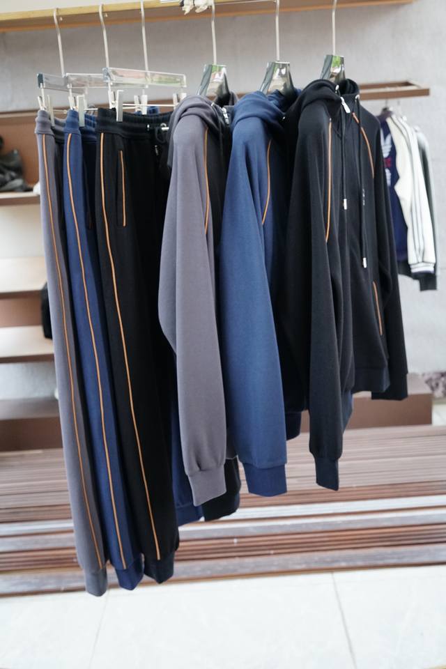 Brutti - 2025 Fall/Winter New Casual Suit! Simple and elegant hooded counter wit