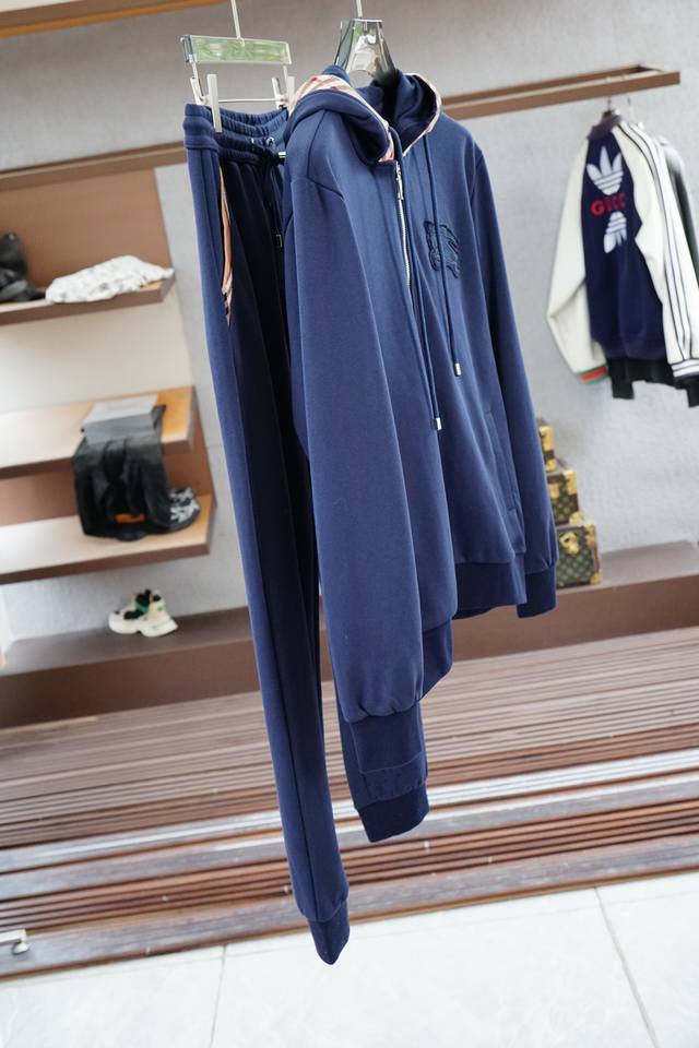 BbrBurberry - 2025 Fall/Winter New Casual Suit! Simple and elegant hooded design