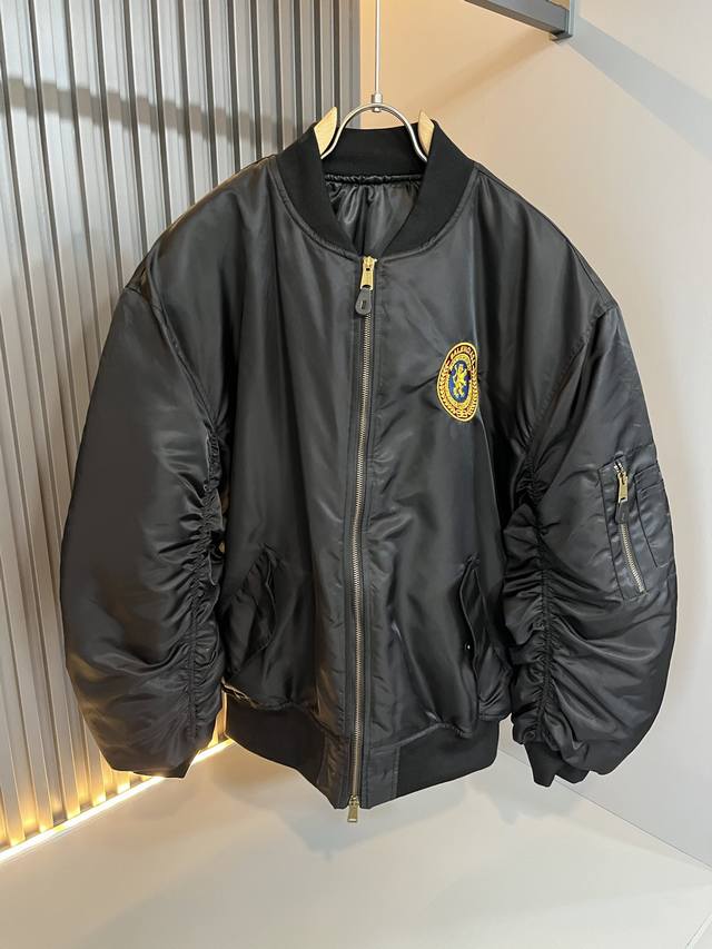 Balencia*Paris*'s latest 2025 Fall/Winter casual and versatile cotton jacket, fe