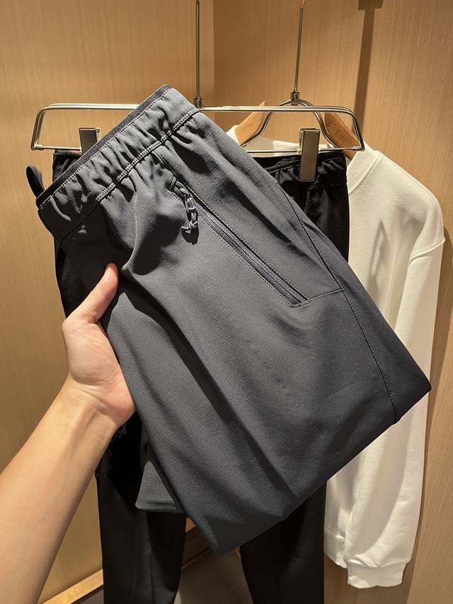 Arcter*X Arc'teryx Autumn/Winter 2025 new casual sportswear pants. Canada Goose