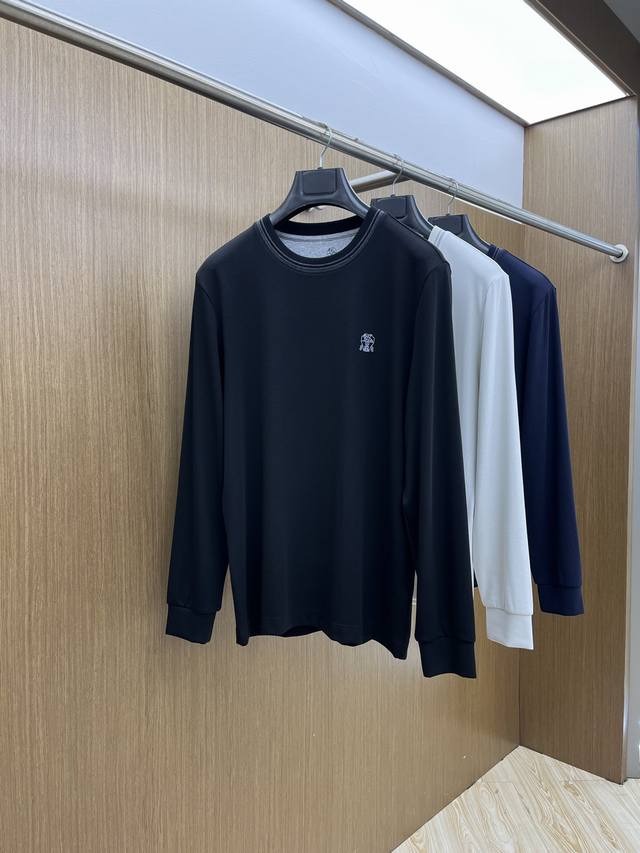 Autumn and Winter Bc Autumn and Winter Bc bottoming shirt is made of ultra-soft