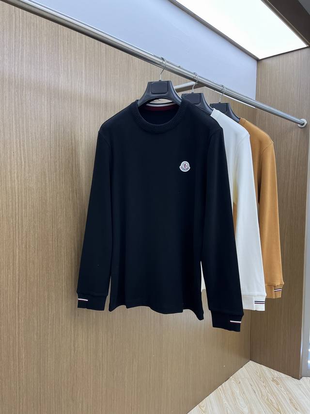 Autumn and Winter Mon Moncler autumn and winter bottoming shirt is made of Germa