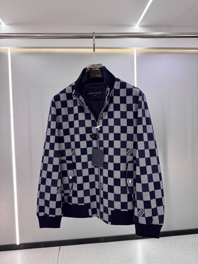 25 New Fall/Winter LV jacquard checkerboard jacket, custom-made for the counter,