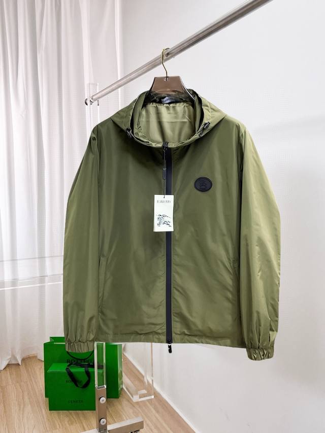 Burberry 2025 autumn new casual jacket, the latest fashion casual jacket, fashio