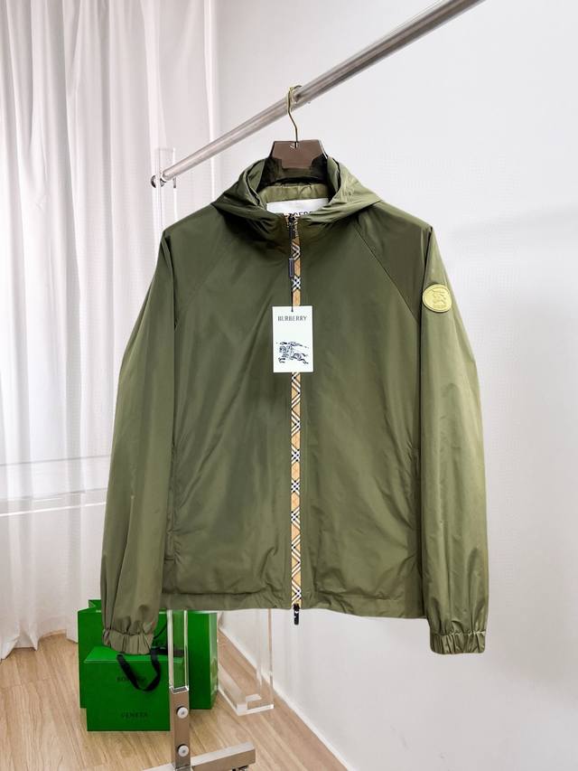Burberry 2025 autumn new casual jacket, the latest fashion casual jacket, fashio