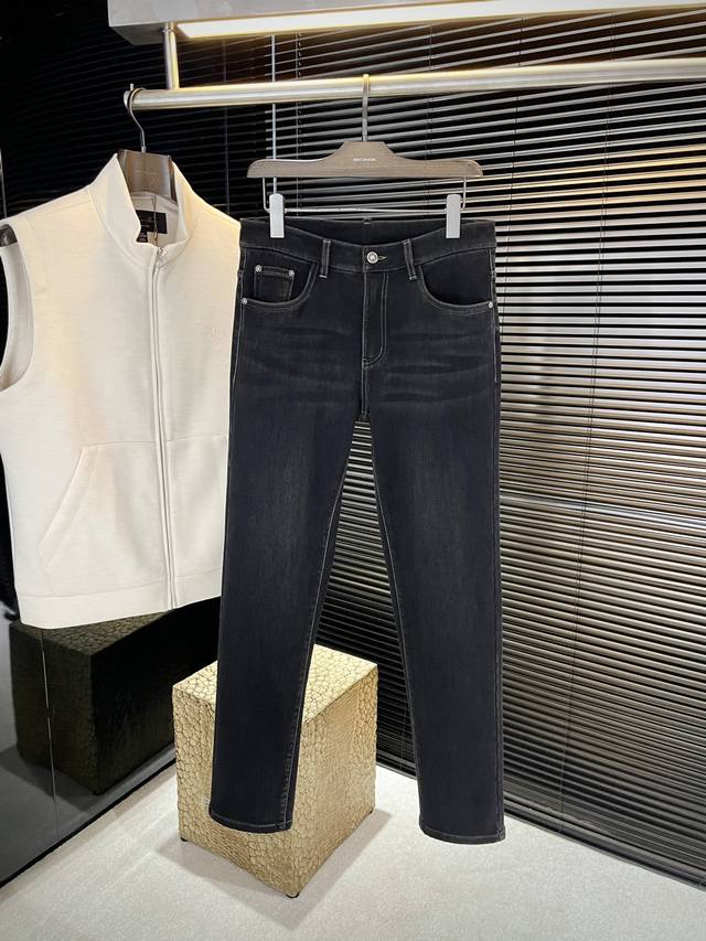 Loew's new Autumn/Winter 2025 jeans feature imported Italian high-end denim fabr