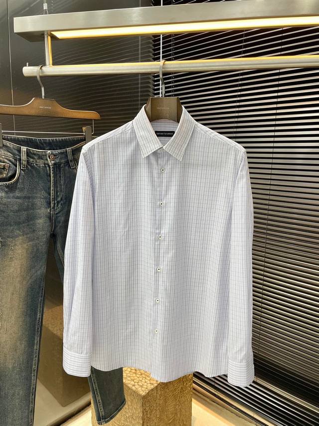 Emporioarmin - Armani's Autumn 2025 collection reinterprets classic elements whi