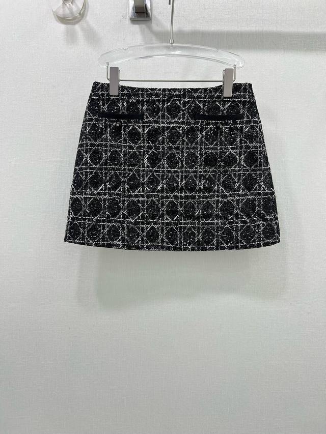 Dio* 25 new autumn and winter rattan jacquard skirt. The classic Princess Diana