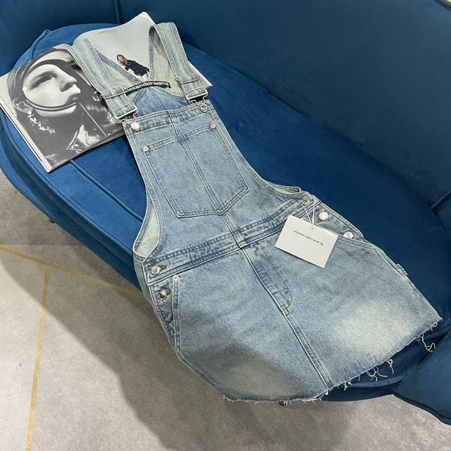 Aw King suspender skirtOfficial website exclusive 1V1 customizationMade of 100%