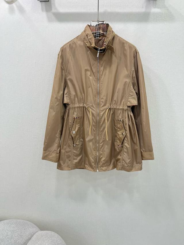 Burber*Y's new spring/summer 25 sun-protective windbreaker features a unique col