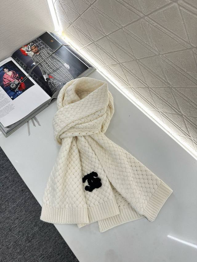 Chane* 2025 New Arrivals Double C Logo Cashmere Scarf Custom Yb Cashmere Wool Ma