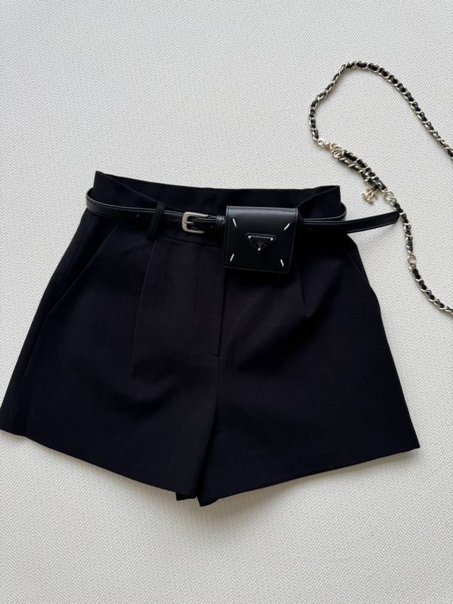 prad* 25Ss new shorts are made of custom wool blended fabric with superb texture