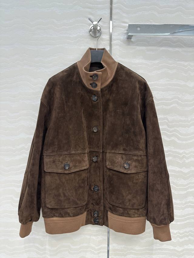 Exclusive first release, a must-have for high-end quality lovers! A stylish and