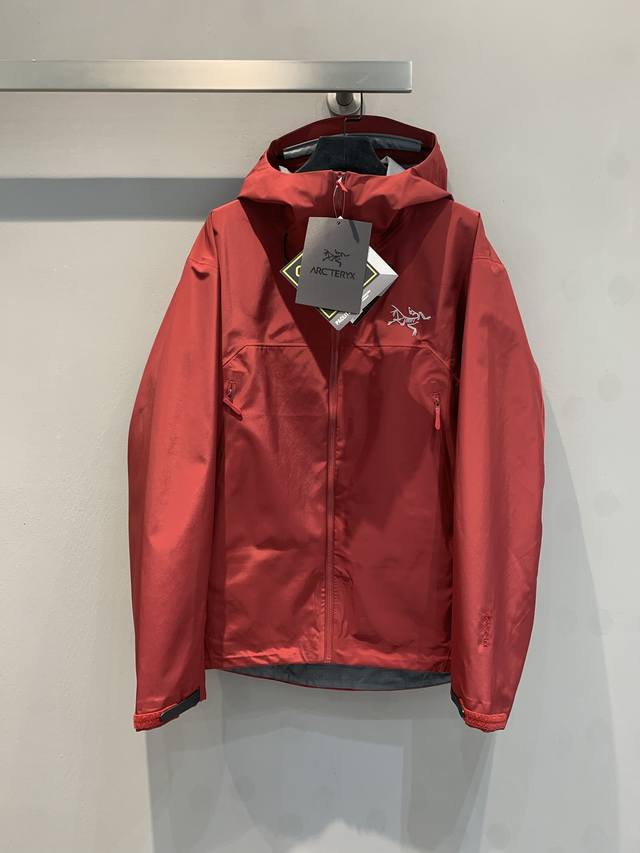 Unisex OEM-quality Arc'teryx Beta Lightweight jacket, - Gore-Tex fabric: Featur