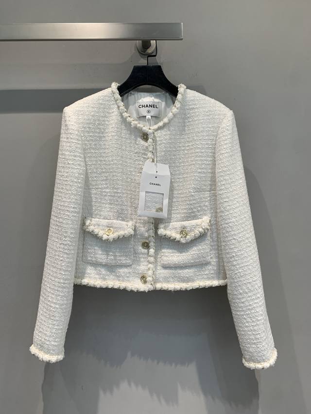 Originally developed by C-brand for their 2025 Early Fall collection, this new,