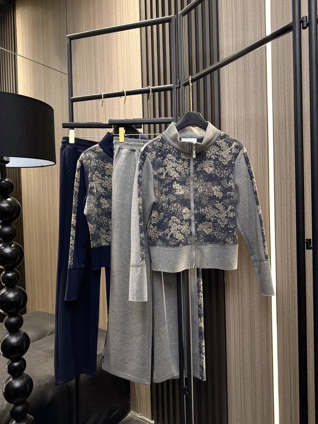 Isabel's 2025 autumn and winter new style suit: a two-piece set with a printed s