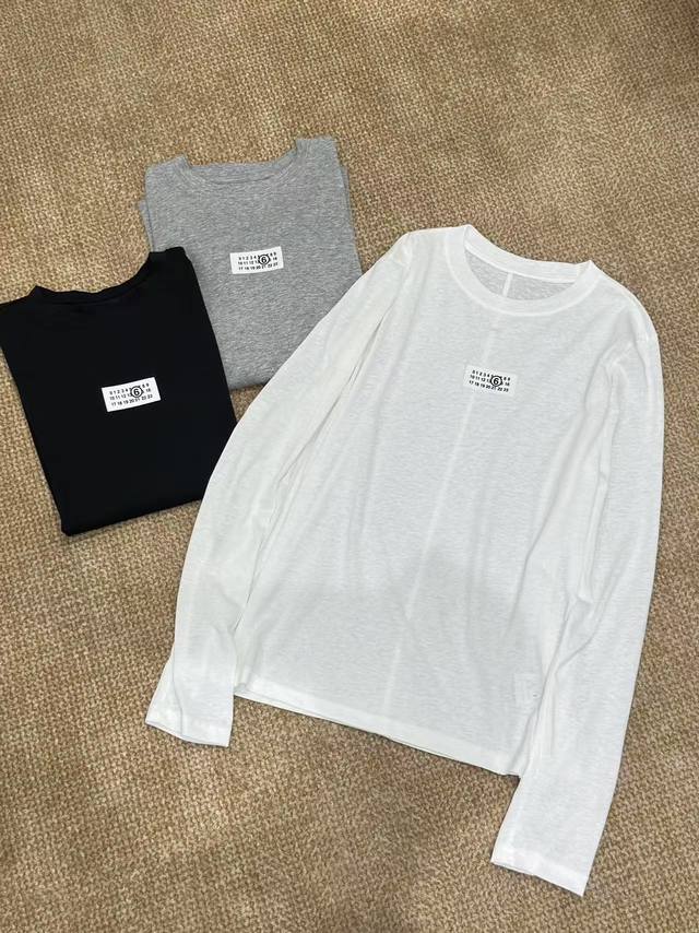 Mm6 25 Early Autumn new long-sleeved base T-shirt is extremely versatile and can