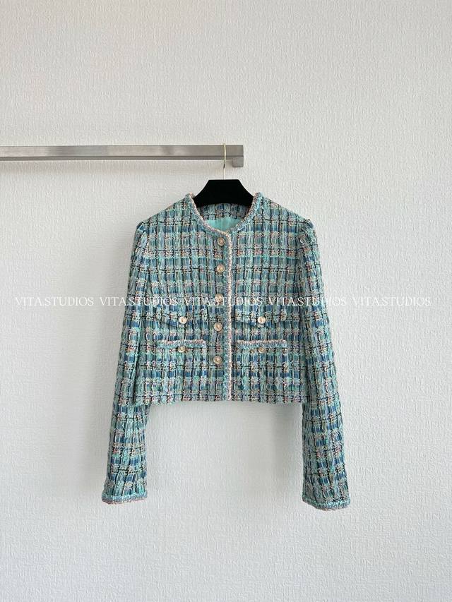 Hot item, limited stock available Heavy woven plaid tweed jacket Tweed woven fab
