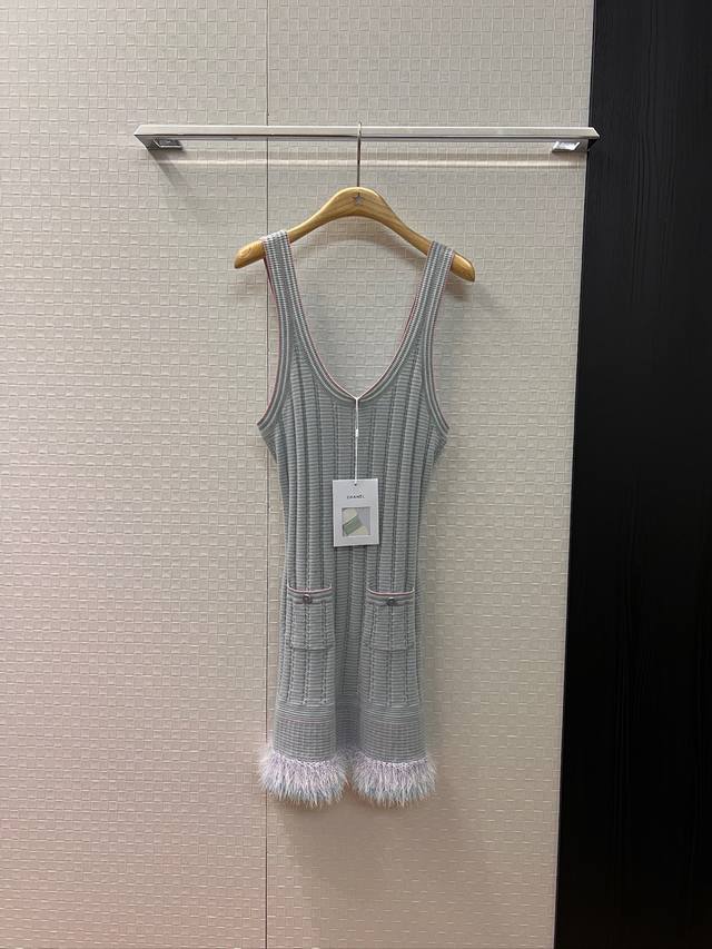 New 25B Macaroon striped knitted vest dress with fur decoration skirt, slim fit