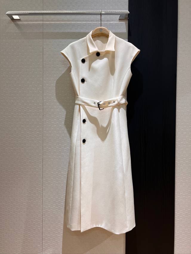 New Chen Duling and Kuang Lingling same style asymmetrical lapel dropped should