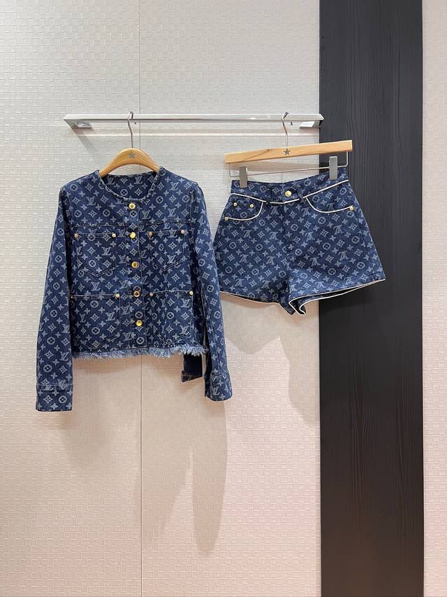 New early autumn old flower round neck tassel raw edge denim jacket white edge